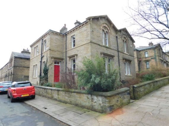 3 Bedroom Semi-Detac...